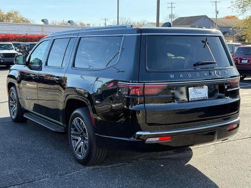 2024 Jeep Wagoneer L Base
