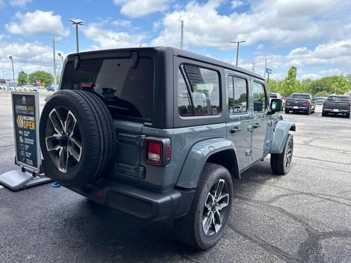 Anvil Clearcoat 2024 Jeep Wrangler 4xe Sport