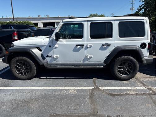 Bright White Clearcoat 2024 Jeep Wrangler Sport