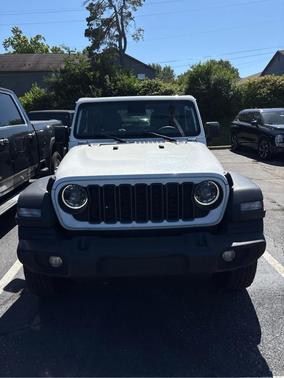 Bright White Clearcoat 2024 Jeep Wrangler Sport