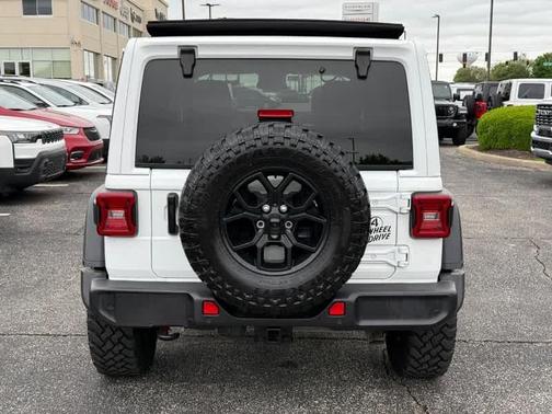 Bright White Clearcoat 2024 Jeep Wrangler Sport