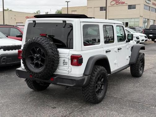 Bright White Clearcoat 2024 Jeep Wrangler Sport