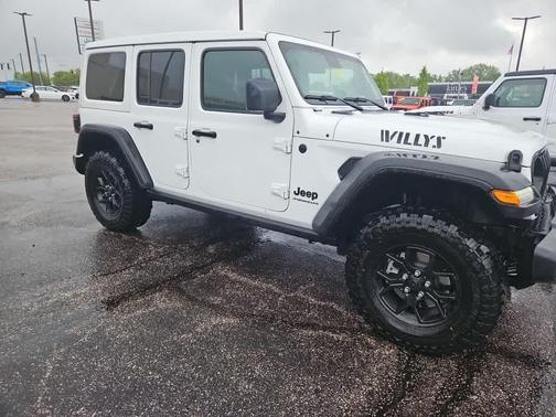Bright White Clearcoat 2024 Jeep Wrangler Sport
