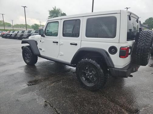 Bright White Clearcoat 2024 Jeep Wrangler Sport