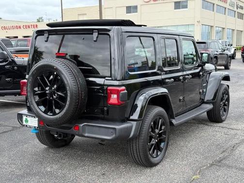 2022 Jeep Wrangler Unlimited 4xe Sahara