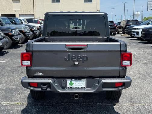 Granite Crystal Clearcoat Metallic 2023 Jeep Gladiator Sport