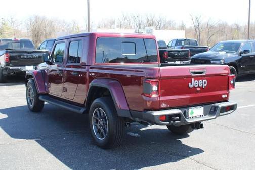 2022 Jeep Gladiator Overland