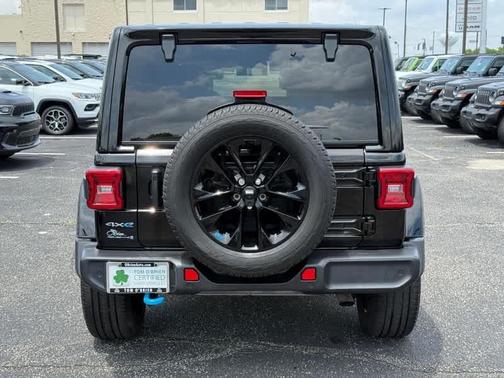 2022 Jeep Wrangler Unlimited 4xe Sahara