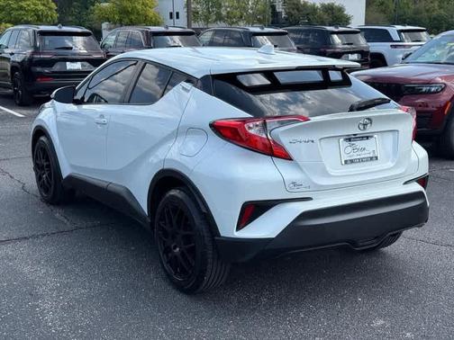 2021 Toyota C-HR XLE