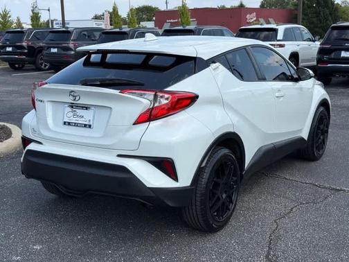 2021 Toyota C-HR XLE