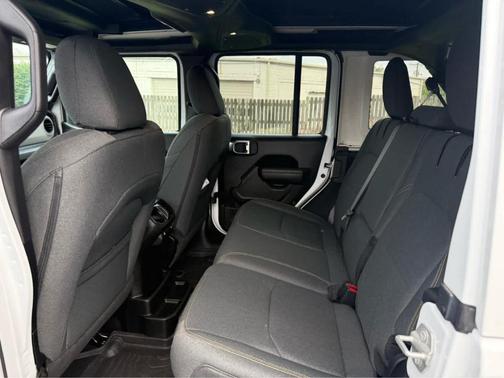 Bright White Clearcoat 2024 Jeep Wrangler 4xe Sport