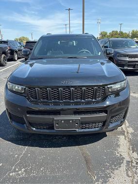 2023 Jeep Grand Cherokee L Laredo