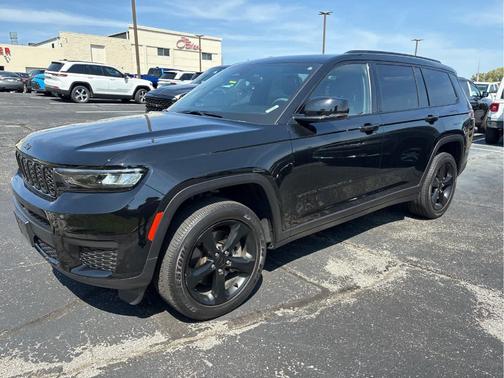 2023 Jeep Grand Cherokee L Laredo