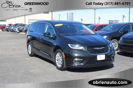2023 Chrysler Pacifica Touring-L