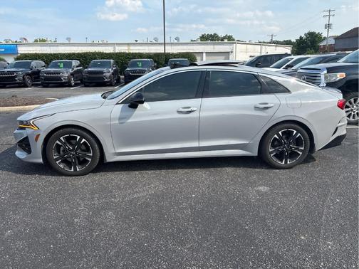 2022 Kia K5 GT-Line