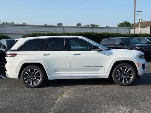 2025 Jeep Grand Cherokee Overland