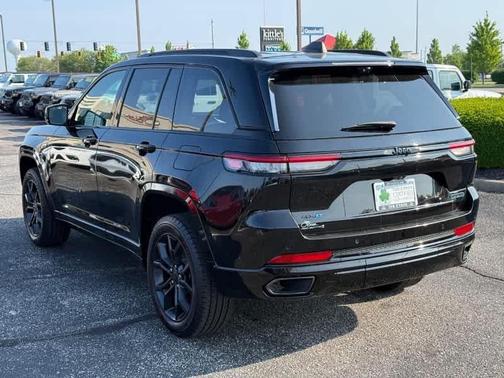 Diamond Black 2023 Jeep Grand Cherokee 4xe Base