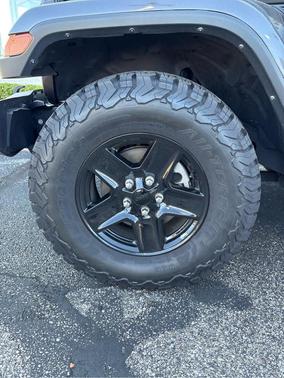2021 Jeep Gladiator Sport