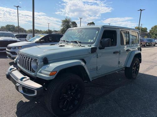 Earl Clearcoat 2024 Jeep Wrangler 4xe Sahara