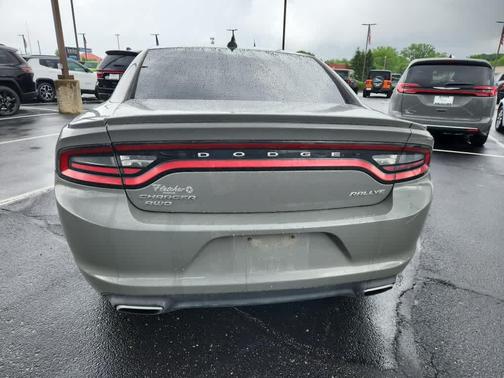 2017 Dodge Charger SXT