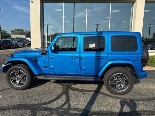 2022 Jeep Wrangler Unlimited 4xe Sahara
