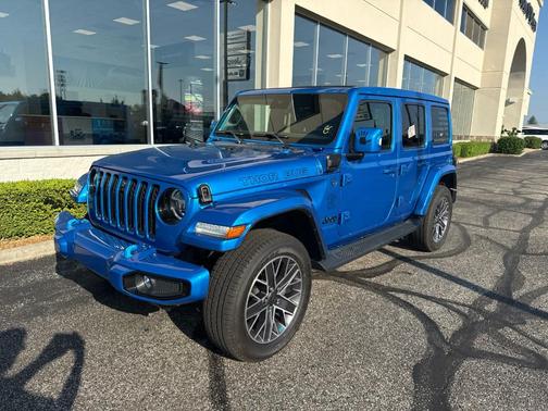 2022 Jeep Wrangler Unlimited 4xe Sahara