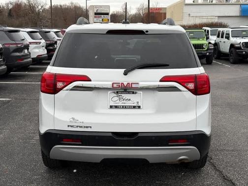 2017 GMC Acadia SLE-2