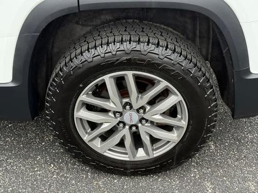 2017 GMC Acadia SLE-2