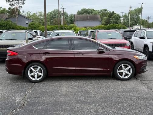 Burgundy Velvet Metallic Tinted Clearcoat 2017 Ford Fusion SE