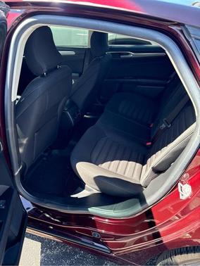 Burgundy Velvet Metallic Tinted Clearcoat 2017 Ford Fusion SE