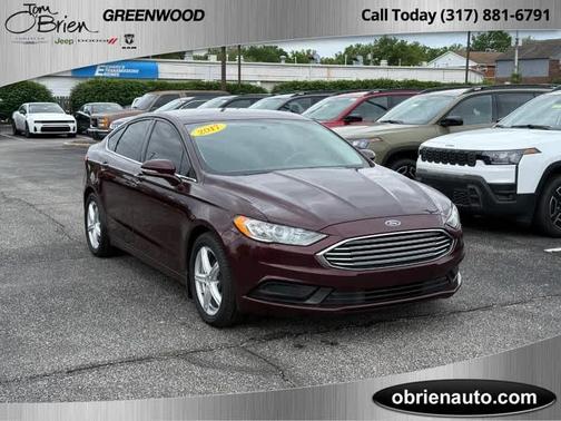 Burgundy Velvet Metallic Tinted Clearcoat 2017 Ford Fusion SE
