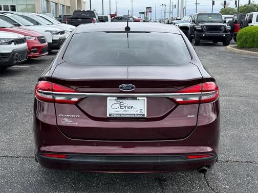 Burgundy Velvet Metallic Tinted Clearcoat 2017 Ford Fusion SE