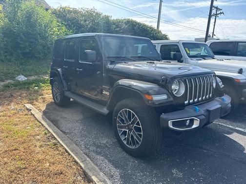 Black Clearcoat 2023 Jeep Wrangler 4xe Sahara