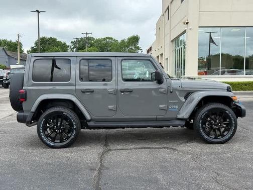2022 Jeep Wrangler Unlimited 4xe Sahara