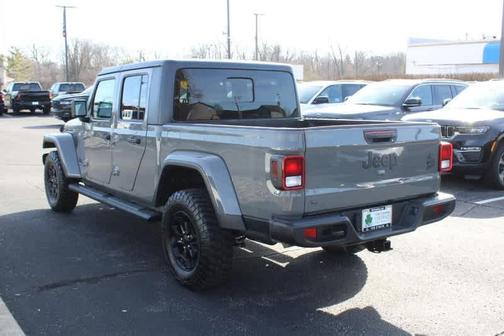 2021 Jeep Gladiator Sport