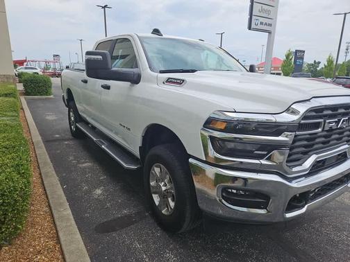 Bright White Clearcoat 2026 RAM 2500 Big Horn