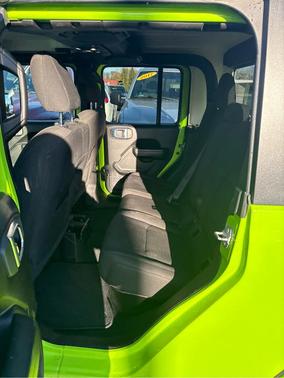 2021 Jeep Gladiator Sport