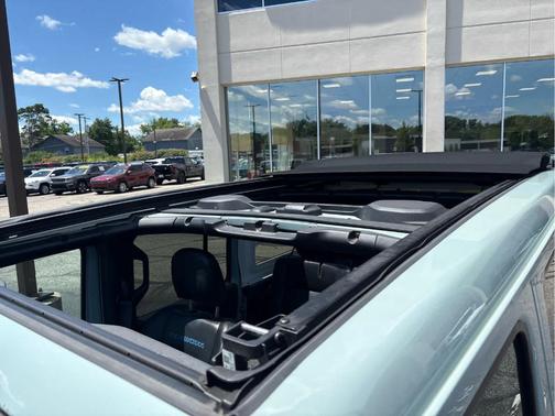 Earl Clearcoat 2023 Jeep Wrangler 4xe Rubicon