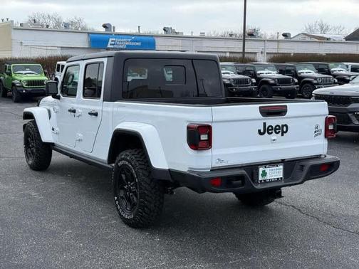 2021 Jeep Gladiator Sport