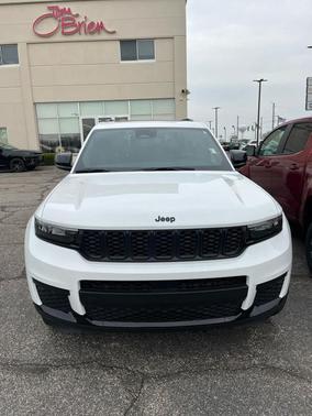 2023 Jeep Grand Cherokee L Laredo