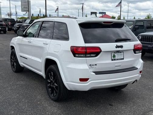 2022 Jeep Grand Cherokee WK Laredo