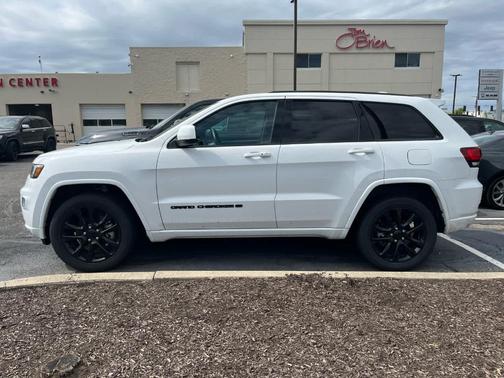2022 Jeep Grand Cherokee WK Laredo