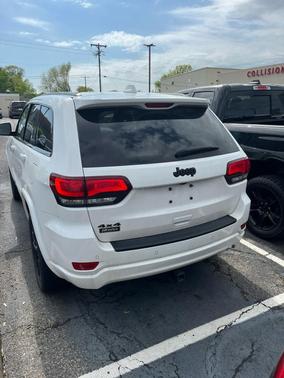 2022 Jeep Grand Cherokee WK Laredo