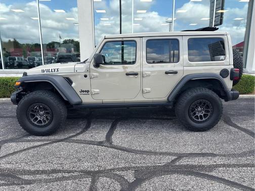 Limited Edition Gobi Clearcoat 2022 Jeep Wrangler Unlimited Sport