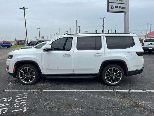 2022 Jeep Wagoneer Series II