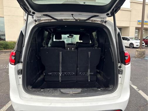 2022 Chrysler Pacifica Hybrid Touring L