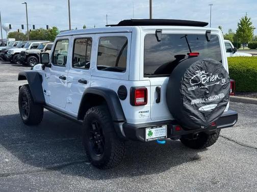 Bright White Clearcoat 2024 Jeep Wrangler 4xe Sport