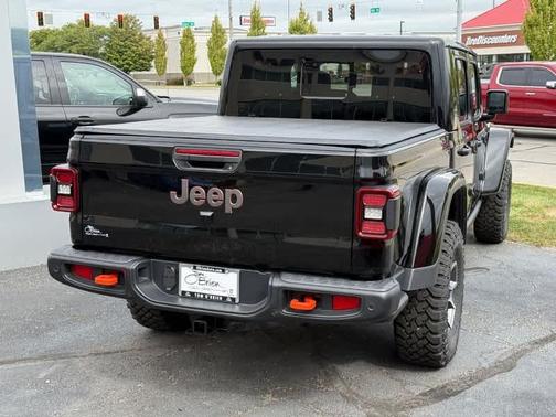 2025 Jeep Gladiator Mojave