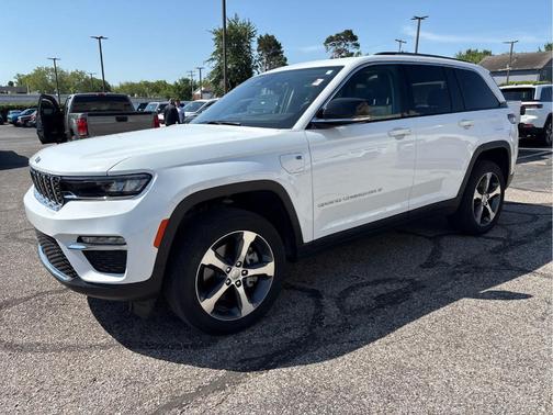 Bright White Clearcoat 2022 Jeep Grand Cherokee 4xe Base
