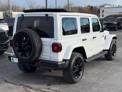 2022 Jeep Wrangler Unlimited 4xe Sahara
